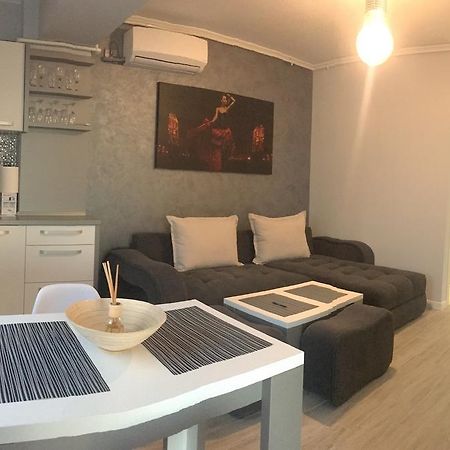 Arthemis Apartment Mamaia Eksteriør billede