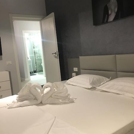 Arthemis Apartment Mamaia Eksteriør billede