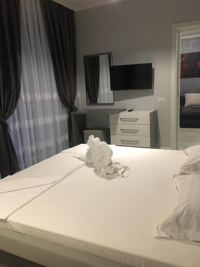 Arthemis Apartment Mamaia Eksteriør billede